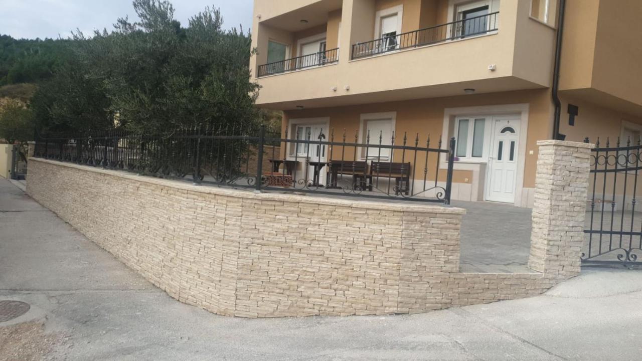 Andela 3 Apartment Makarska Exterior photo